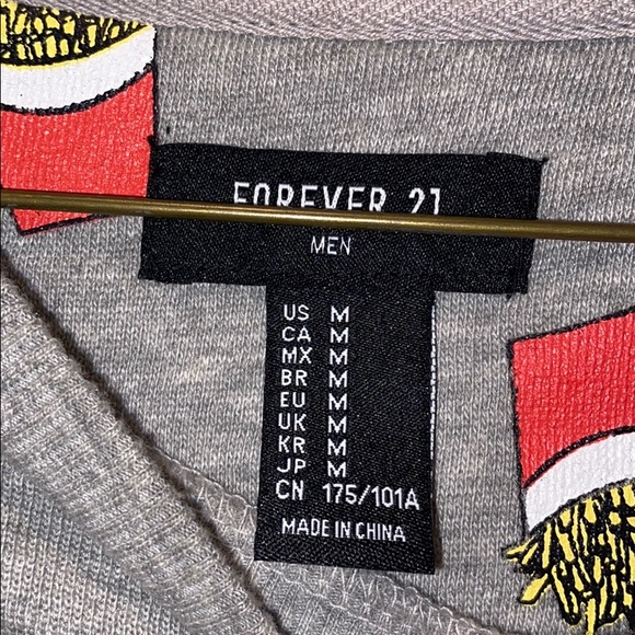 FOREVER 21 Men’s Crewneck - Picture 3 of 3